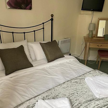 Courtyard Rooms 布里奇诺斯 外观 照片