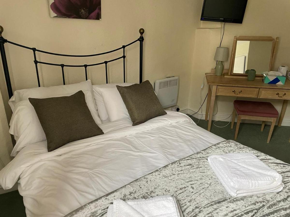 Courtyard Rooms 布里奇诺斯 外观 照片