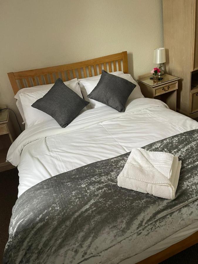 Courtyard Rooms 布里奇诺斯 外观 照片