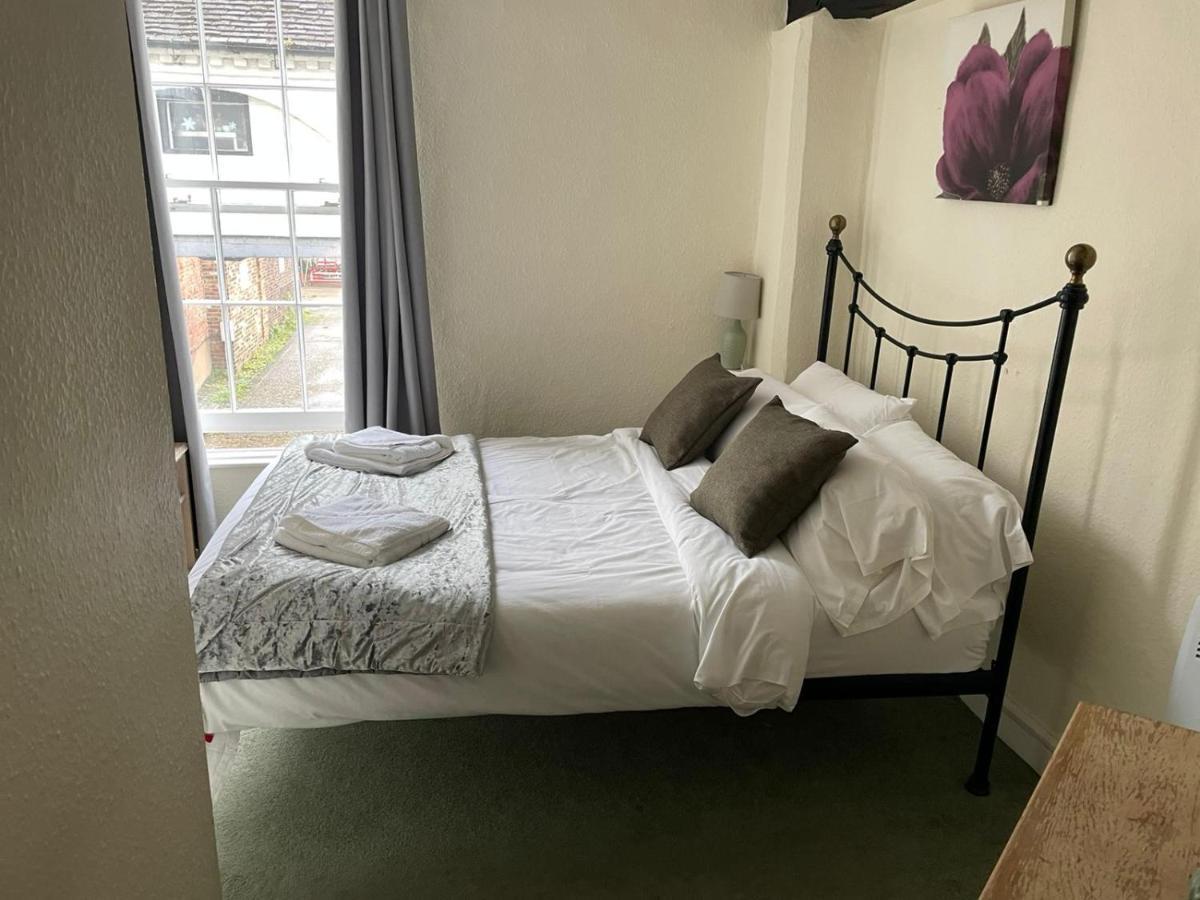 Courtyard Rooms 布里奇诺斯 外观 照片